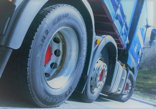 Commercial Truck Tire   Heavy Duty Tire Replacement