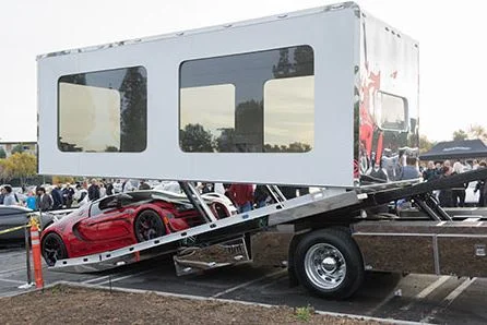 Long Distance Towing Vehicle Transporation Image